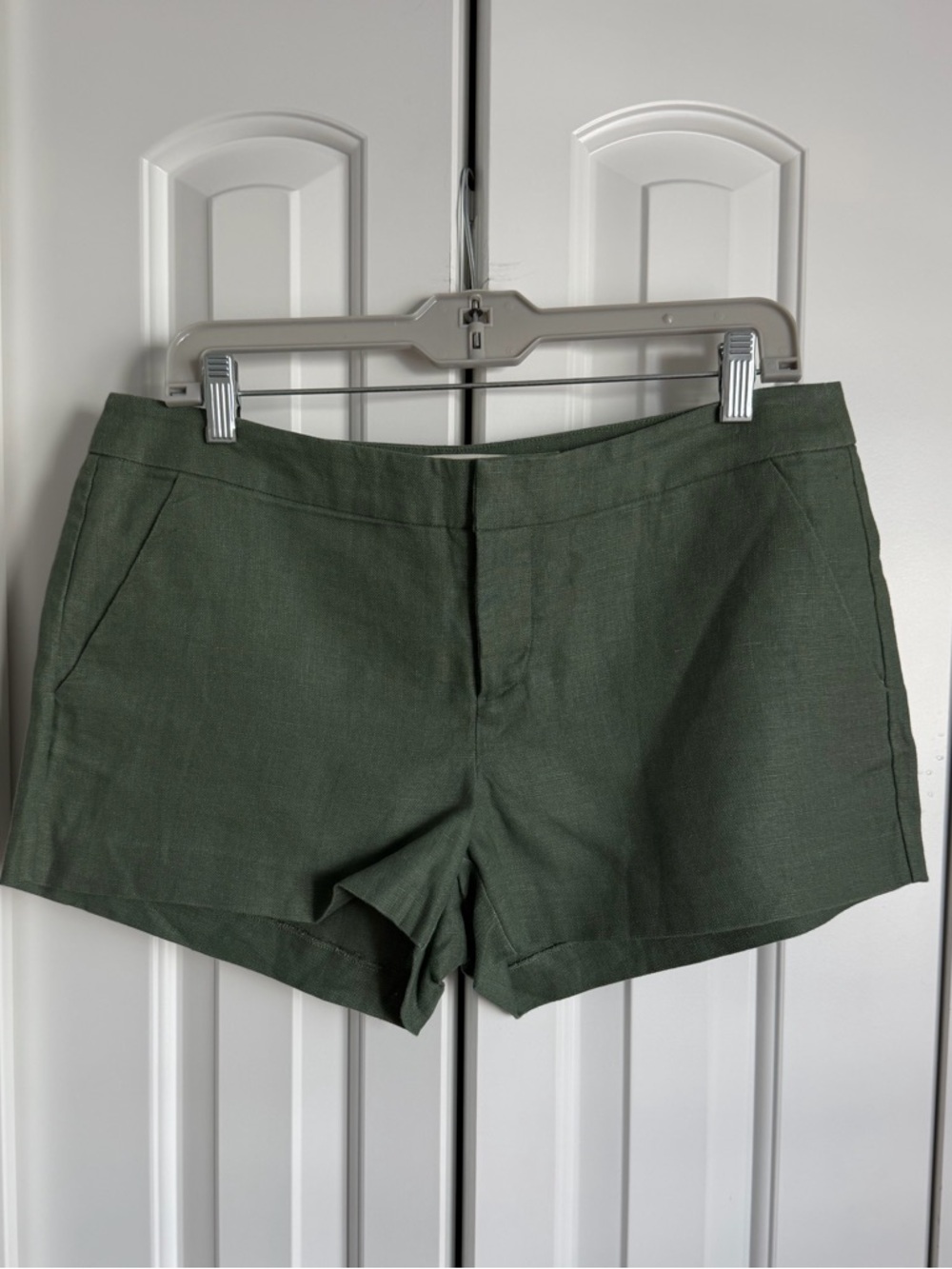 Joie Merci Linen Shorts  SZ 8 Great Condition Green